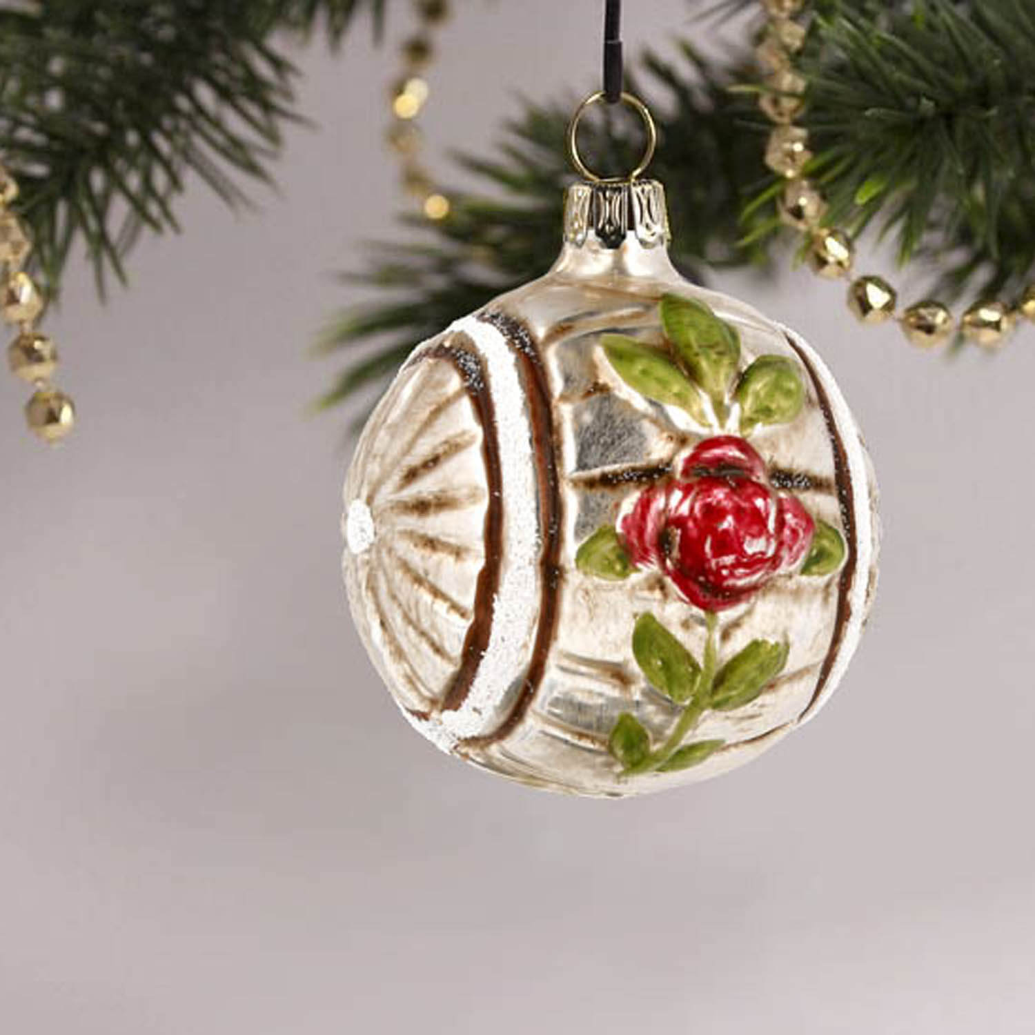 MAROLIN® - Glass ornament "Sun wheel" hanging on Christmas tree