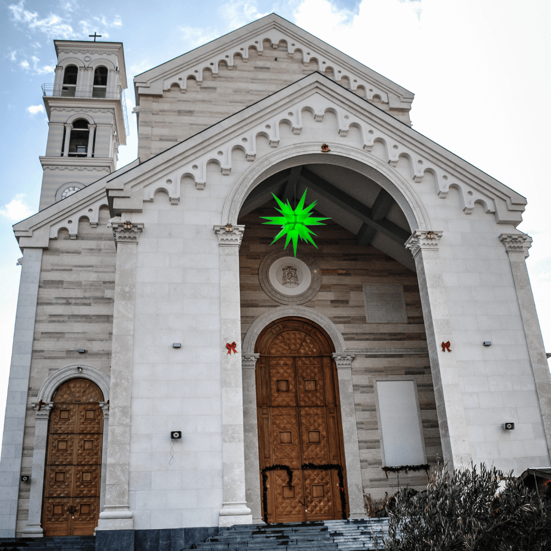 Original Herrnhut plastic star, green, ~ 130 cm / 51 inch ø decorating church entrance